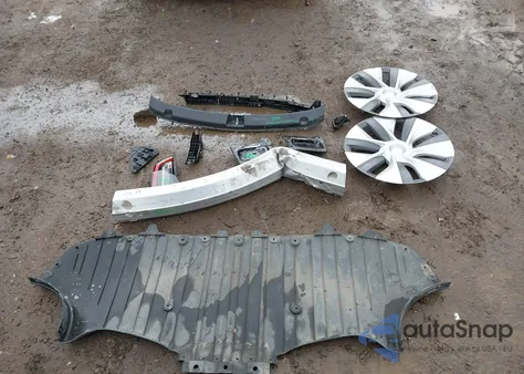 2023 Tesla Model Y Awd/Long Range Dual Motor All-Wheel Drive from USA, damaged, VIN 7SAYGDEE3PF817245